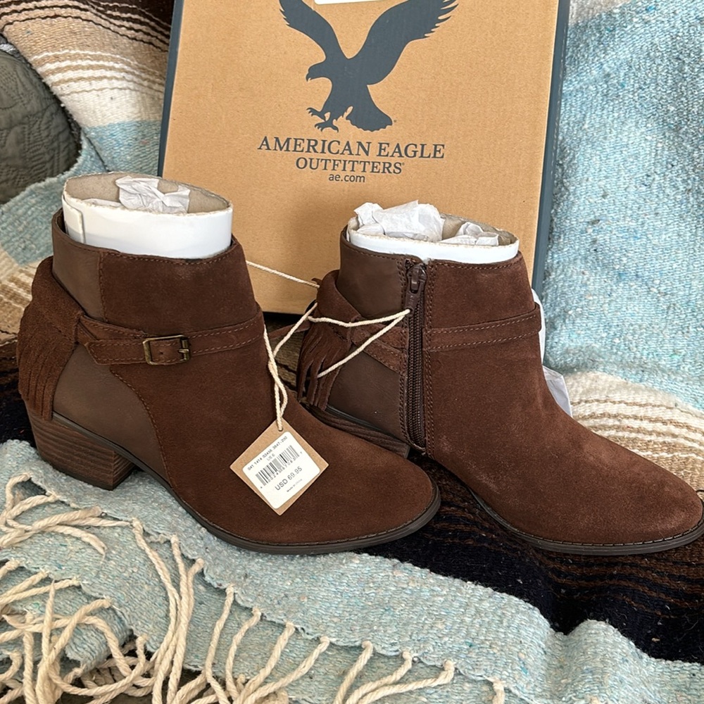 American Eagle ankle boots